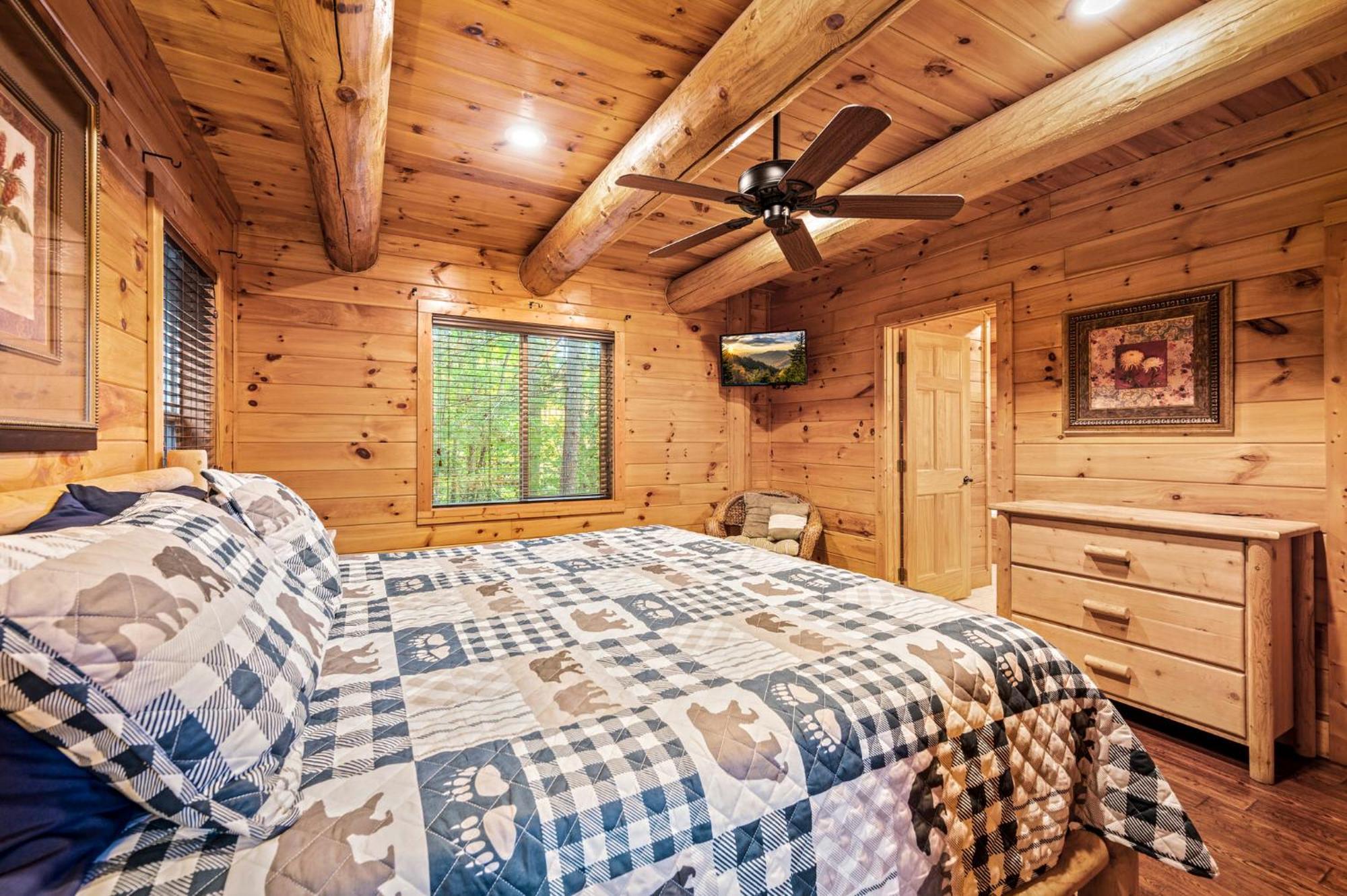 Relaxation Retreat - Pickleball Cabin - Wi-Fi, Fire Pit With Bar, Ev, Game Room, Hot Tub, Pool Access - Mins To Pf Sevierville Exterior foto